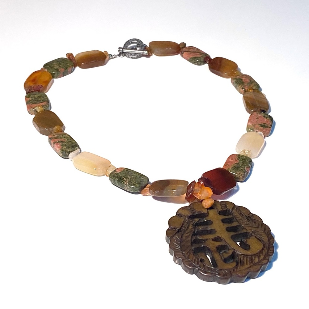 Carved Asian Medallion Necklace w/ Gemstone Beads - Picture 5 of 16